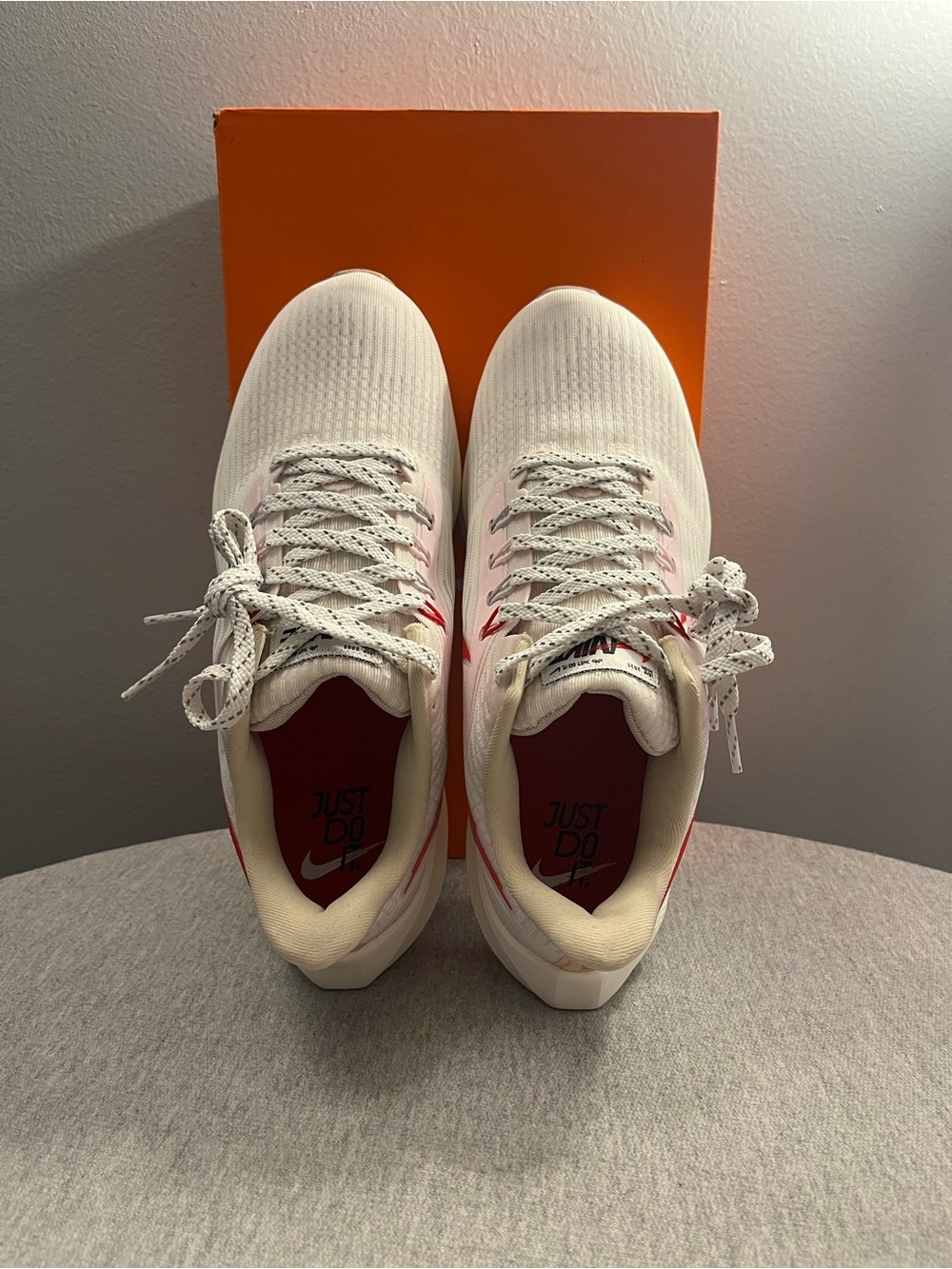 Nike Air Zoom Pegasus 39 Sail University Red Women's Shoe Size 7.5 FD4344-161 - Picture 9 of 11